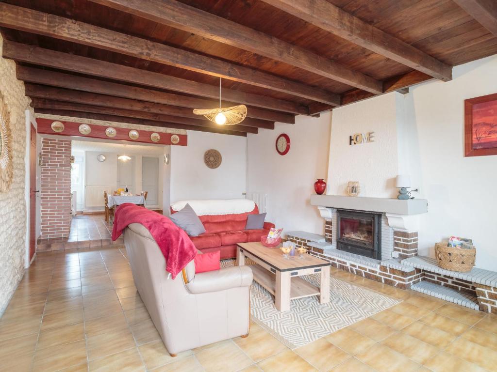 Holiday Home Gîte La Truffière Saintongeaise by Interhome photo 2