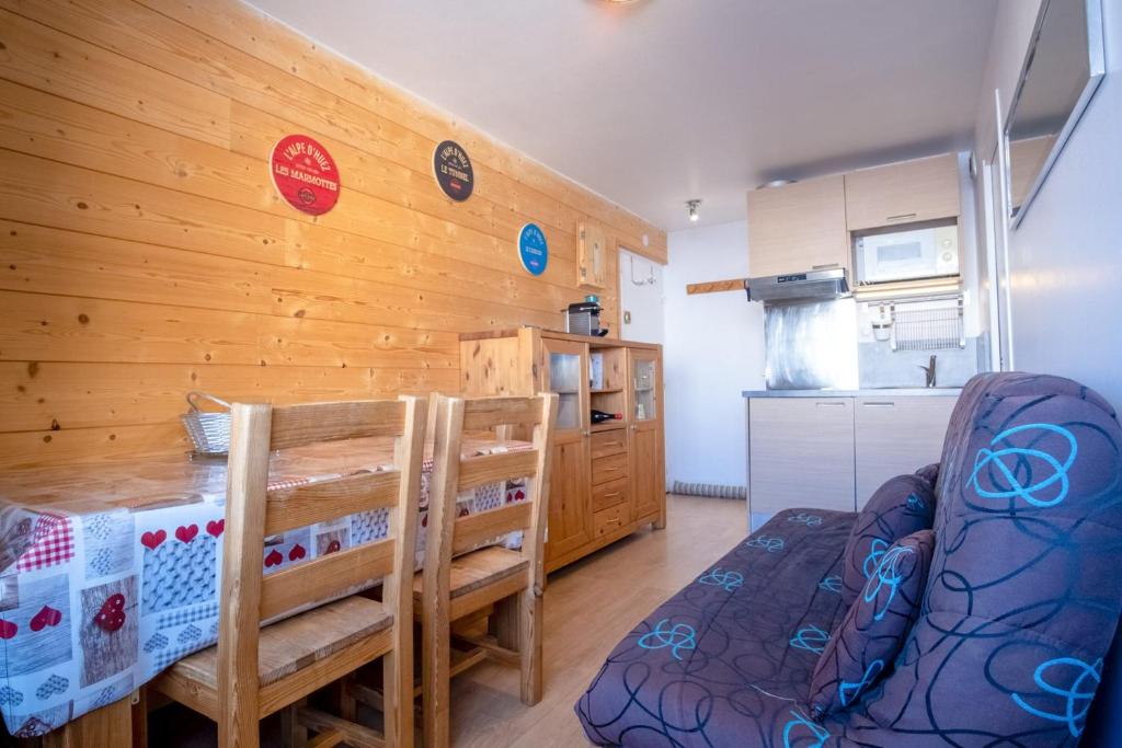 Charming 1br with view on the mountains - Huez - Welkeys photo 1