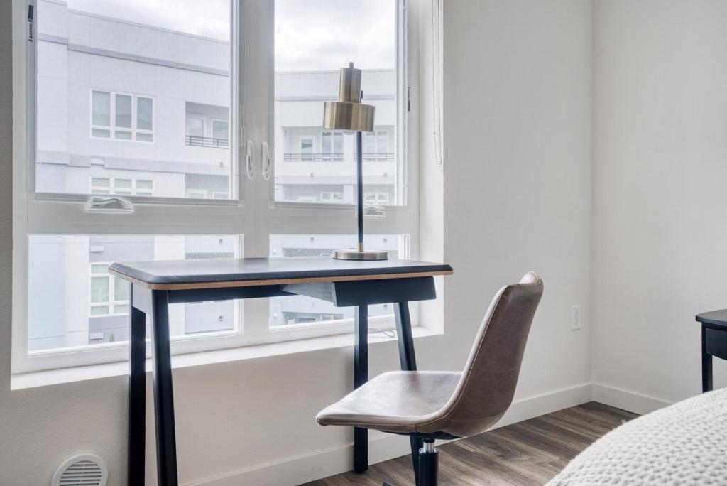 Oakland Studio w Gym Pool AC near Target SFO-701 photo 2