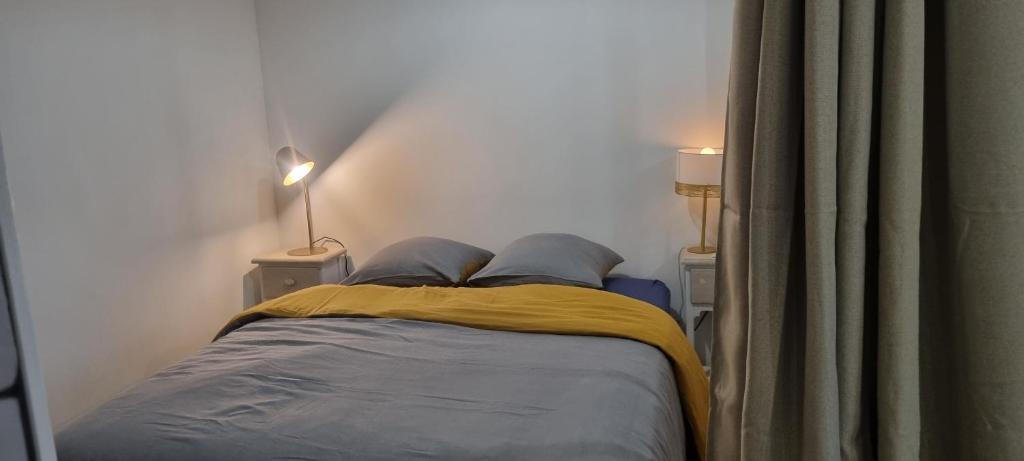 Logement cosy centre Loches photo 3