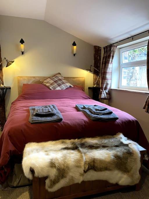 Charming, rustic & well equipped garden cottage photo 4