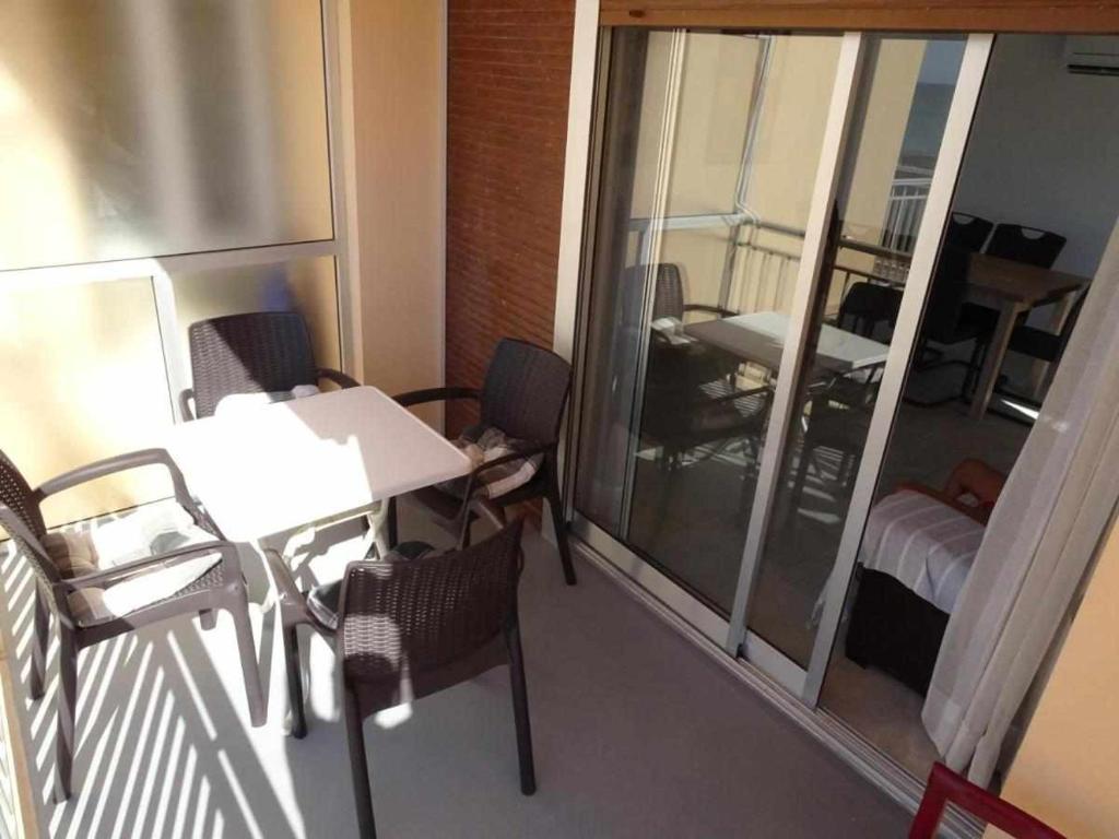 APARTAMENTOS EL SOL a 20 metros del mar photo 2