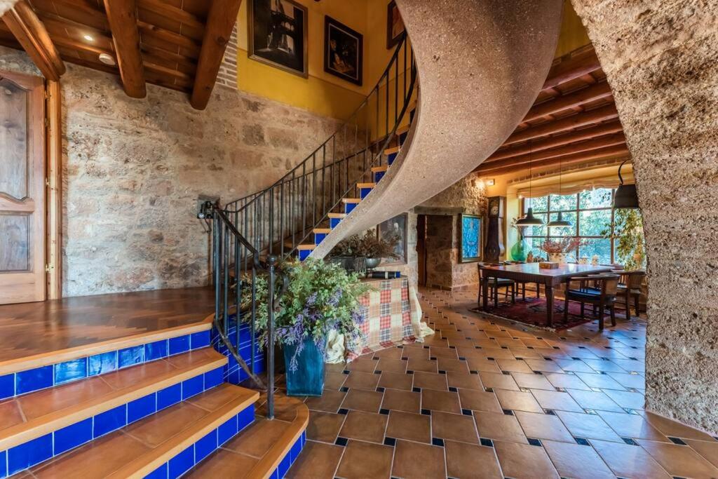 HHBCN Villa El Castell photo 4