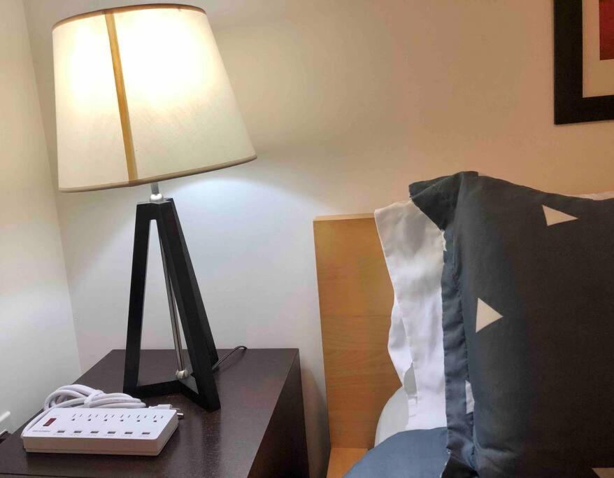Beautiful 1 Bedroom Garden Suite in Metrotown photo 3