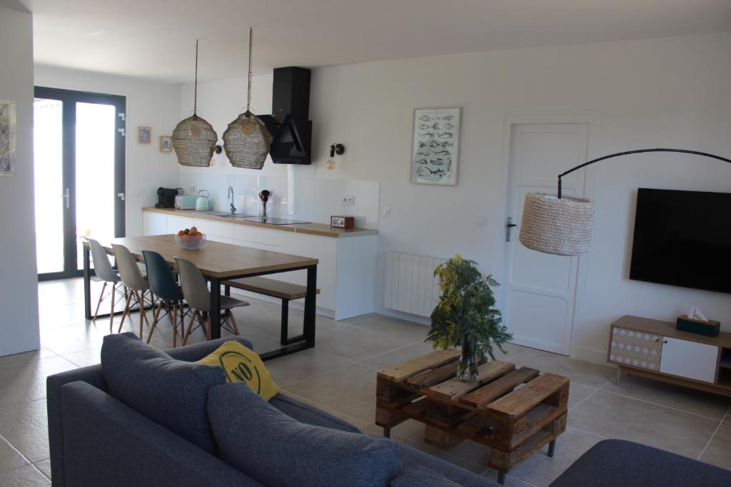Maison 8 personnes à 100 m de la plage de la Clère photo 1