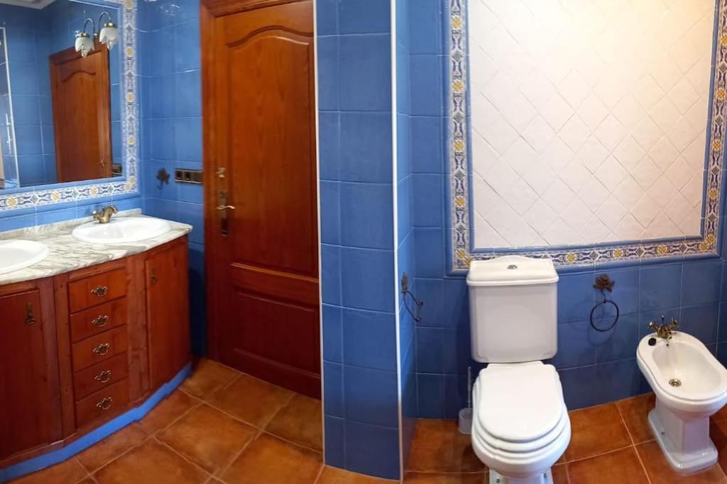 casa con piscina privada photo 1