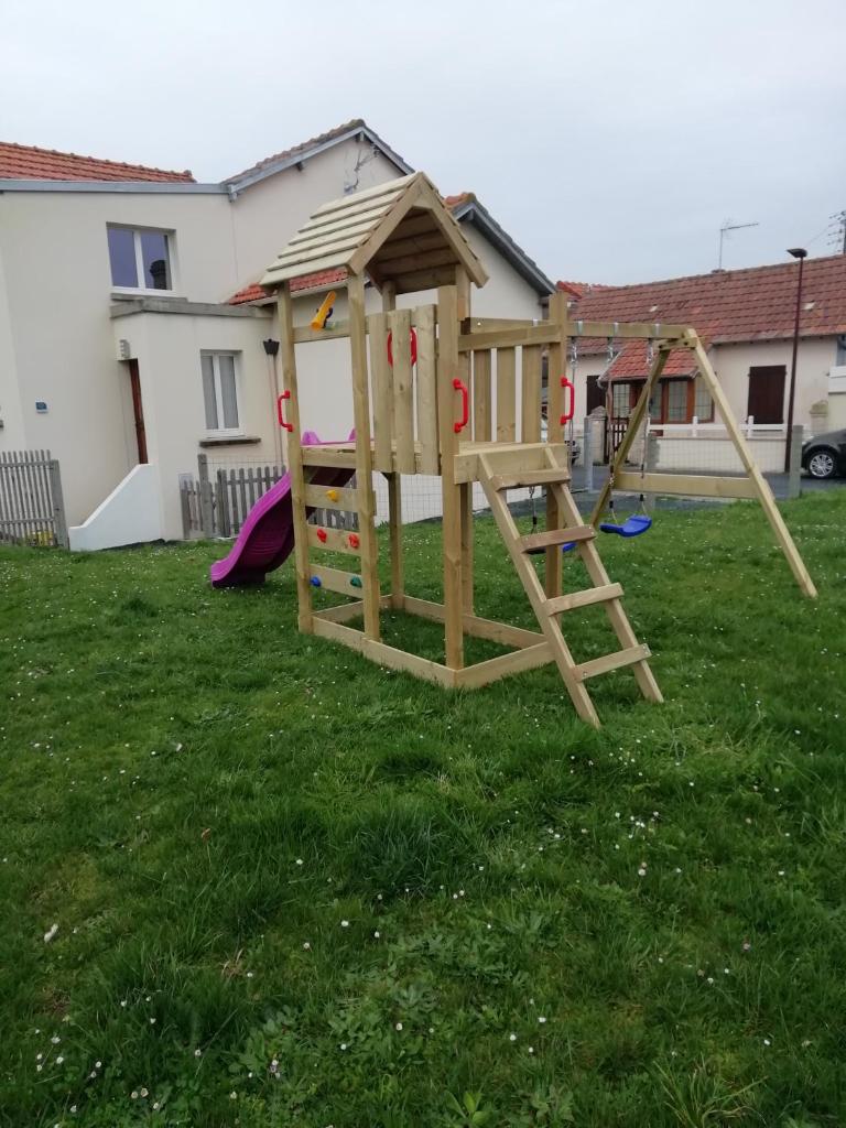 Jolie maison à 200 m des plages du débarquement photo 1