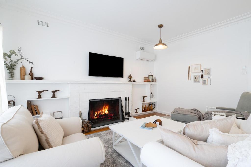 The Seaside Cobbler - * NEW Listing photo 3