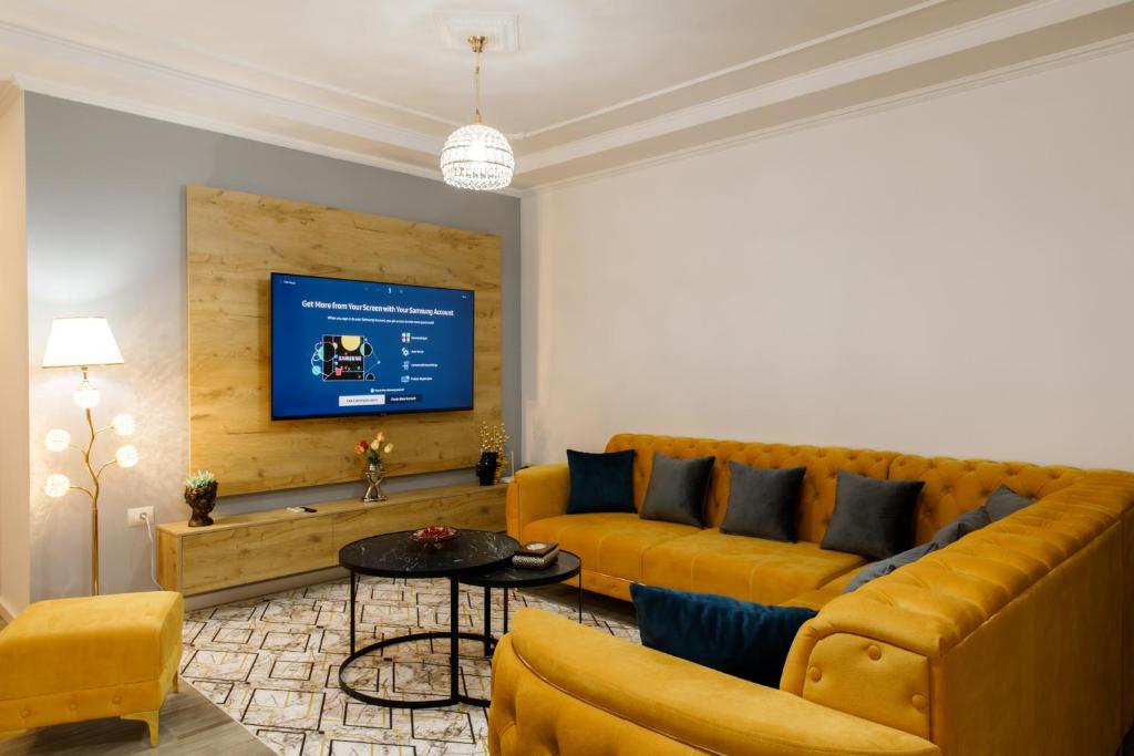 The Luxe Apartments