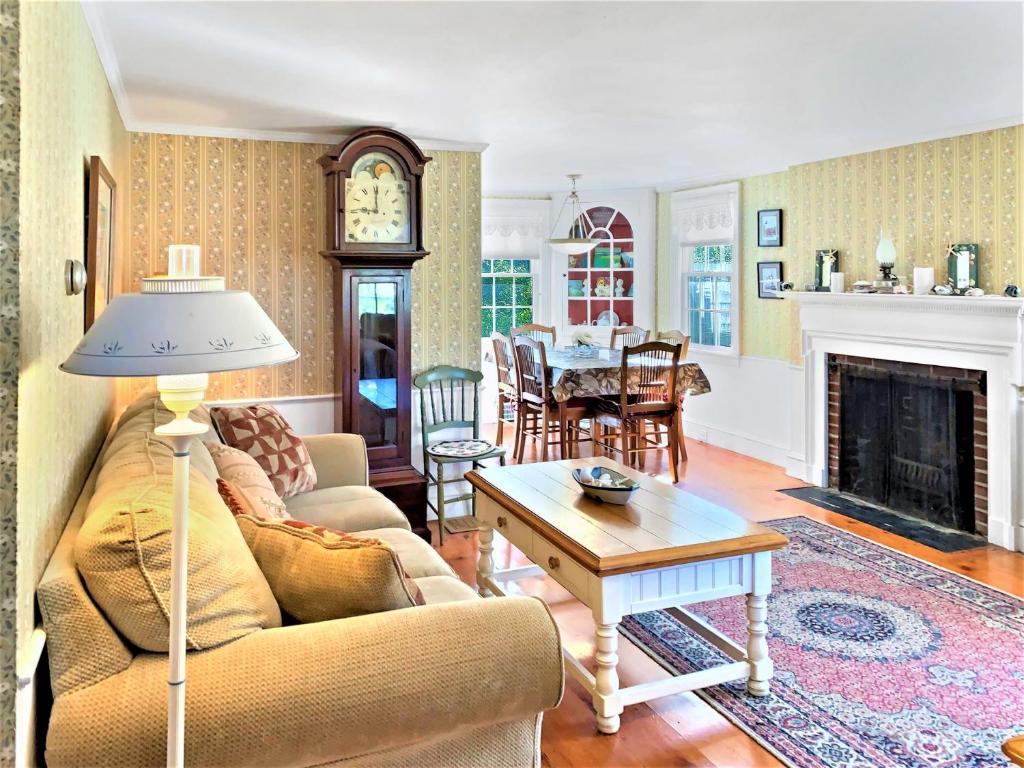 13 Lincoln Village Harwich Port Cape Cod - - Cap'n Eri photo 4