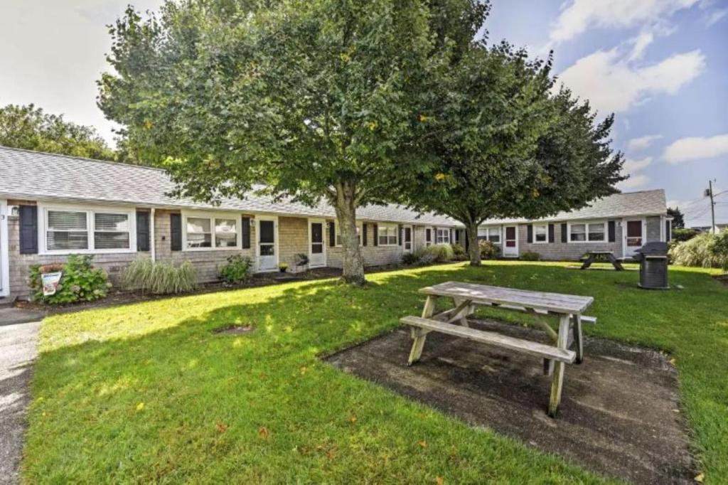 194 Captain Chase Road Dennis Port Cape Cod - - Beach Retreat I photo 1