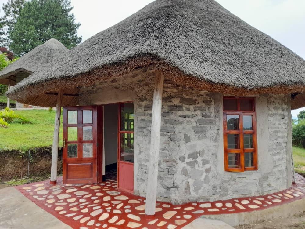 Lake Nyamirima cottages photo 3