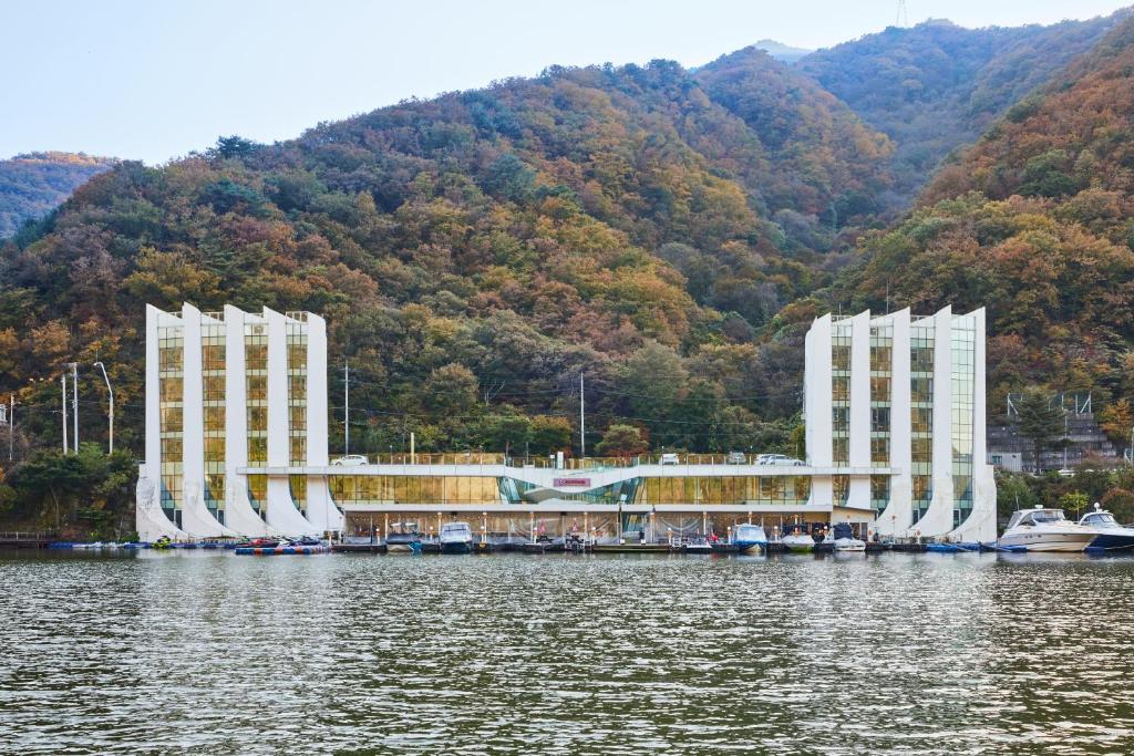 YJ Hotel photo 4