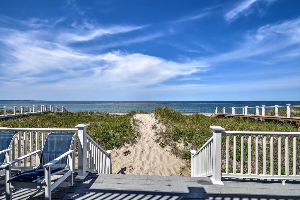 61 North Shore Boulevard East Sandwich - - Cape Cod photo 1