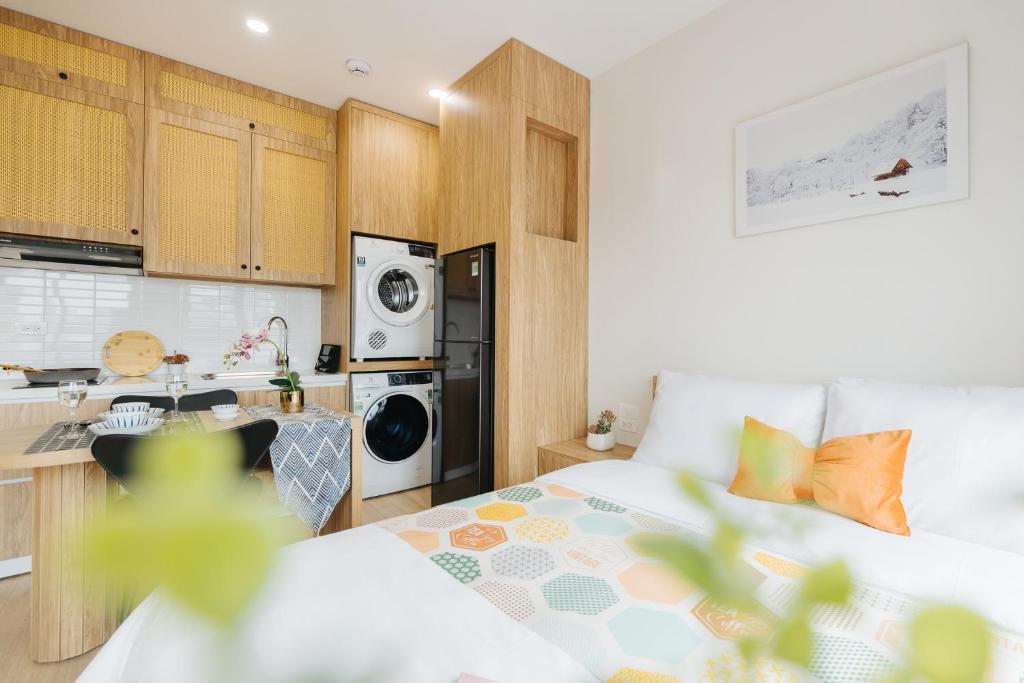 Myrcella Urban Studio