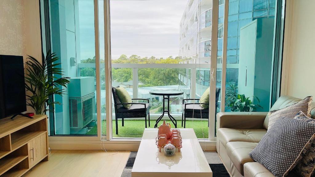 Sweet Home Apartment North Melbourne - Tap to explore photos
