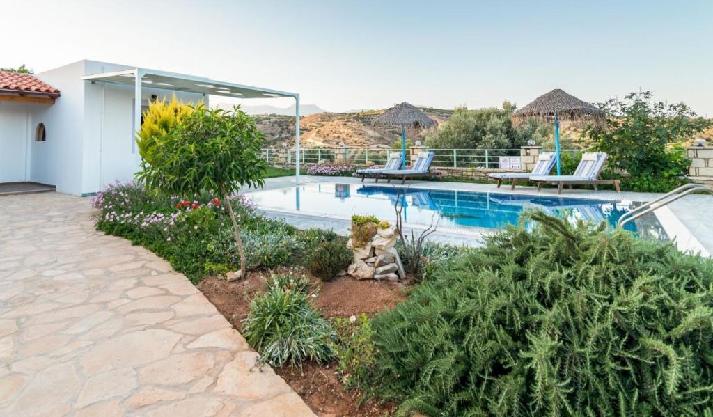 Zeus's Daughtes Villas photo 4