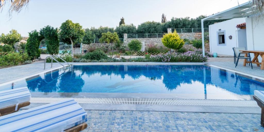 Zeus's Daughtes Villas photo 3
