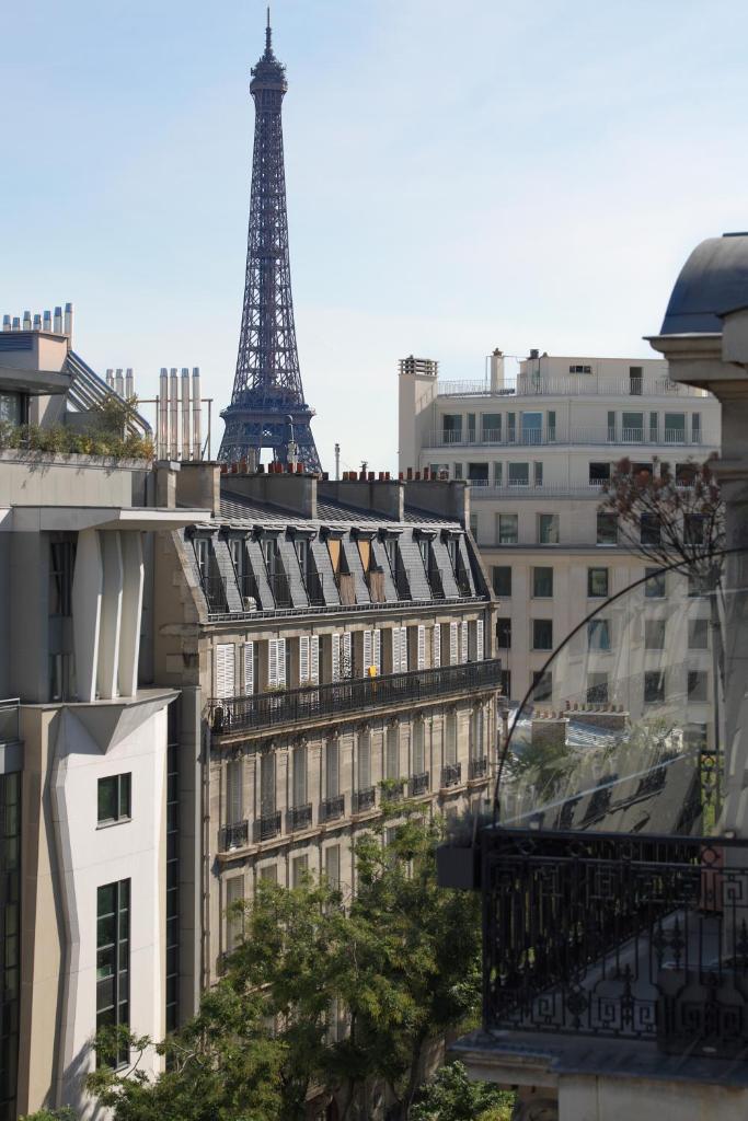 Renaissance Paris Nobel Tour Eiffel Hotel photo 3
