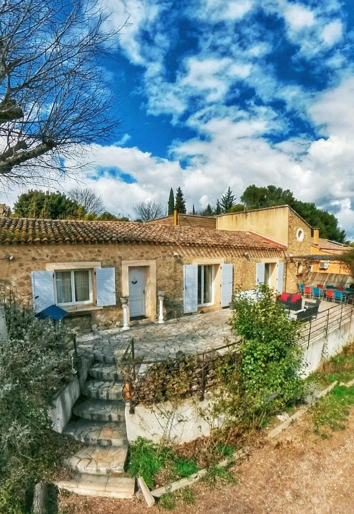 Le Jardin Suspendu Gîte avec piscine et jacuzzi pour 12 personnes