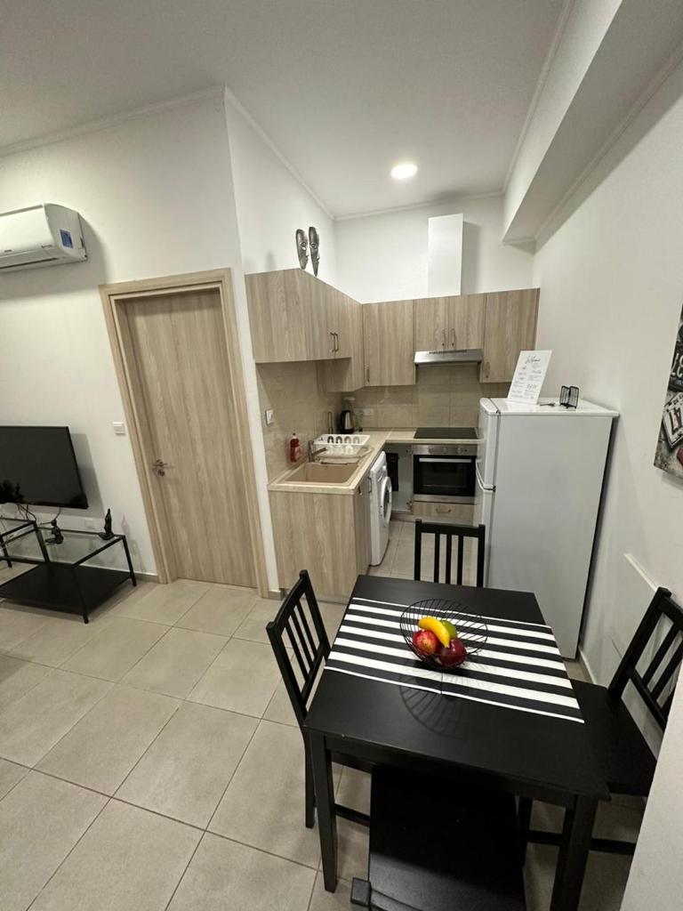 Modern City Center Apartment Saripolou 2 photo 2