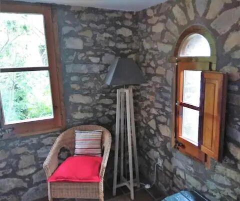 Hostal La vall photo 2
