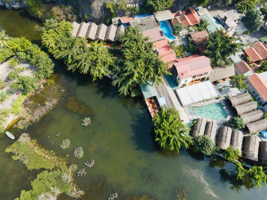 Tam Coc Bungalow