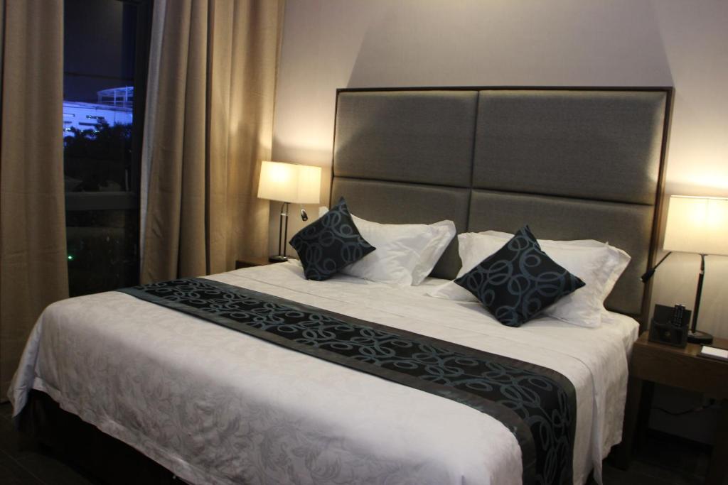 Двухместный (Номер Делюкс с кроватью размера «king-size»), Golden Phoenix Hotel - Manila