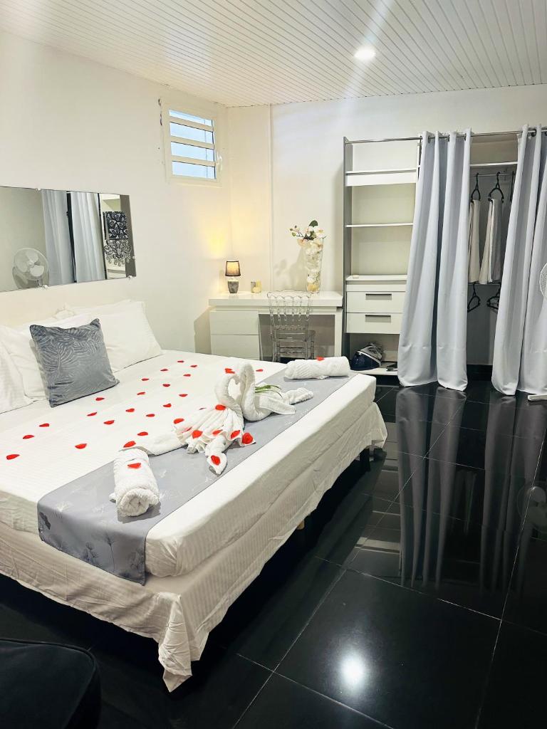 Appartement d'une chambre avec piscine partagee terrasse amenagee et wifi a Sainte Rose photo 4