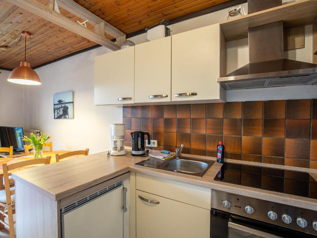 Apartment Nordsee-Ferienhaus-5 by Interhome photo 2