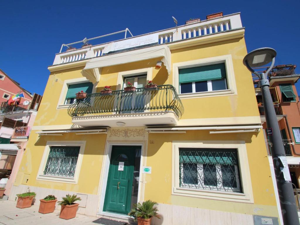 Apartment Giulia by Interhome
