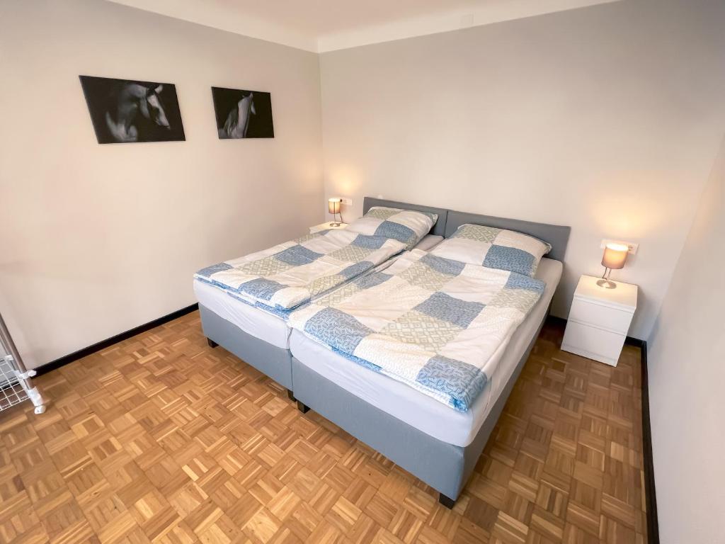 E10-Apartment photo 2
