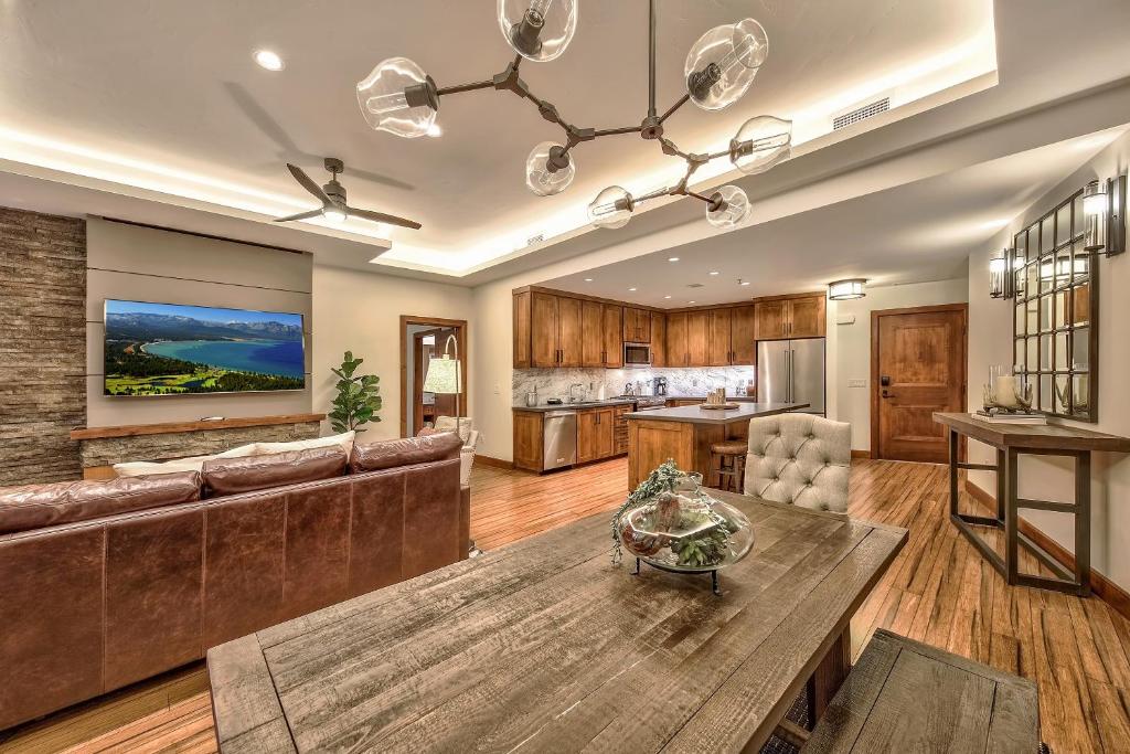 Steps From Heavenly Village & Gondola-Luxury 3Br Residence Condo photo 3