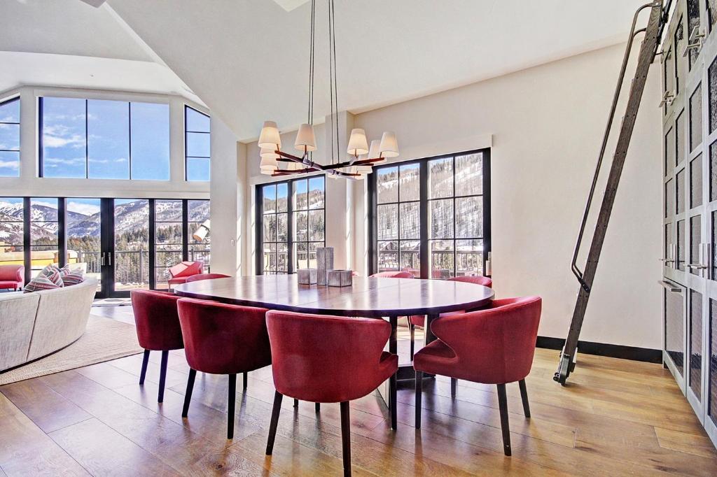 Iconic Penthouse at the Ritz-Carlton photo 1