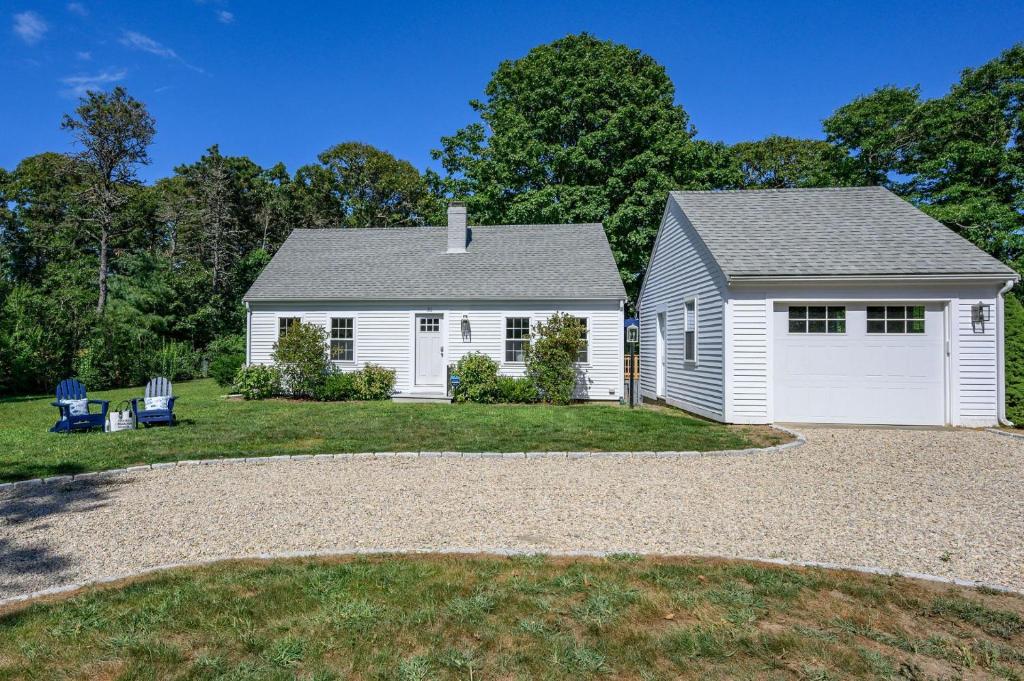 31 Bayview Street Chatham Cape Cod- -The Way Home photo 3