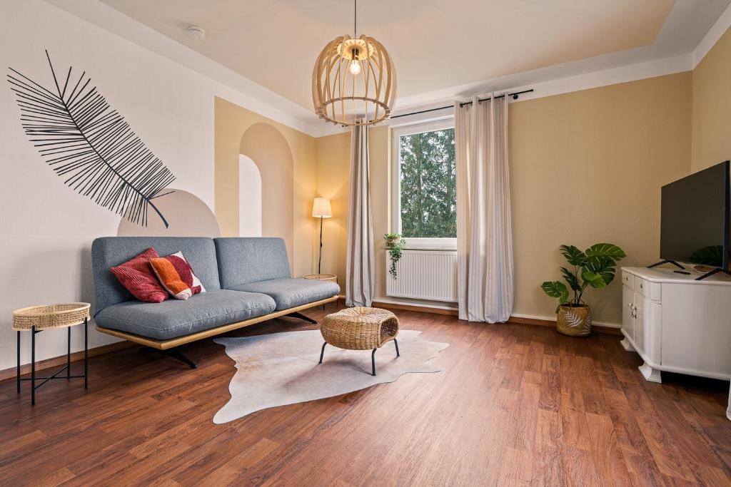 Wohnen bei der alten Dampflok inkl. Balkon