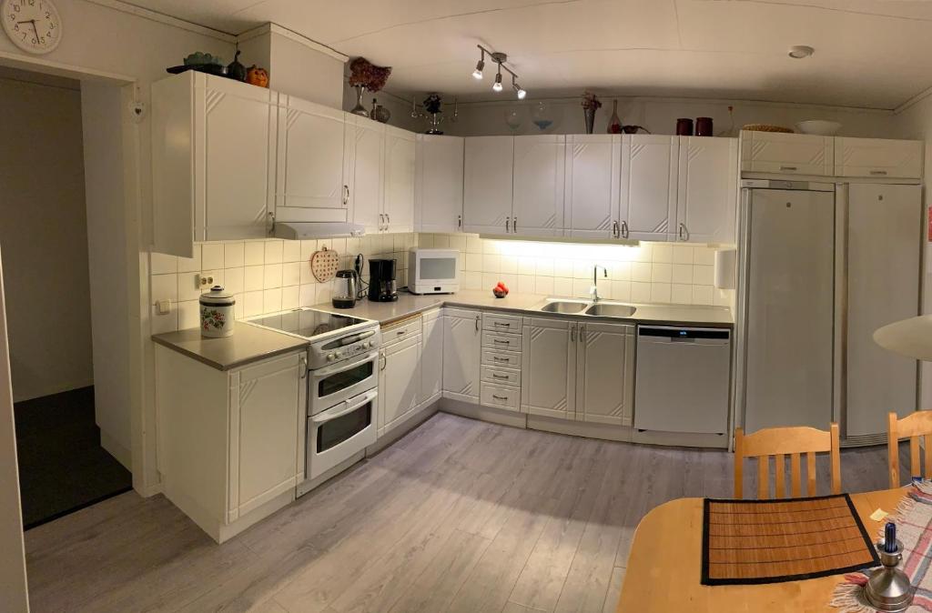 Standard swedish family house photo 4