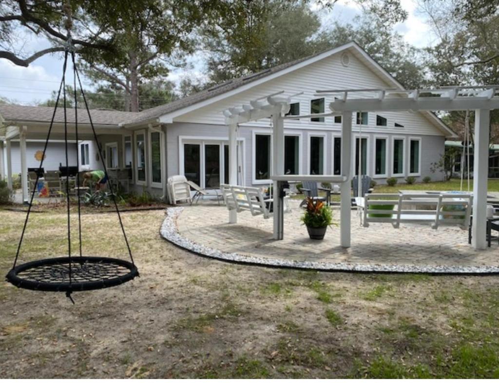NEWMANS BEACHVIEW home photo 3