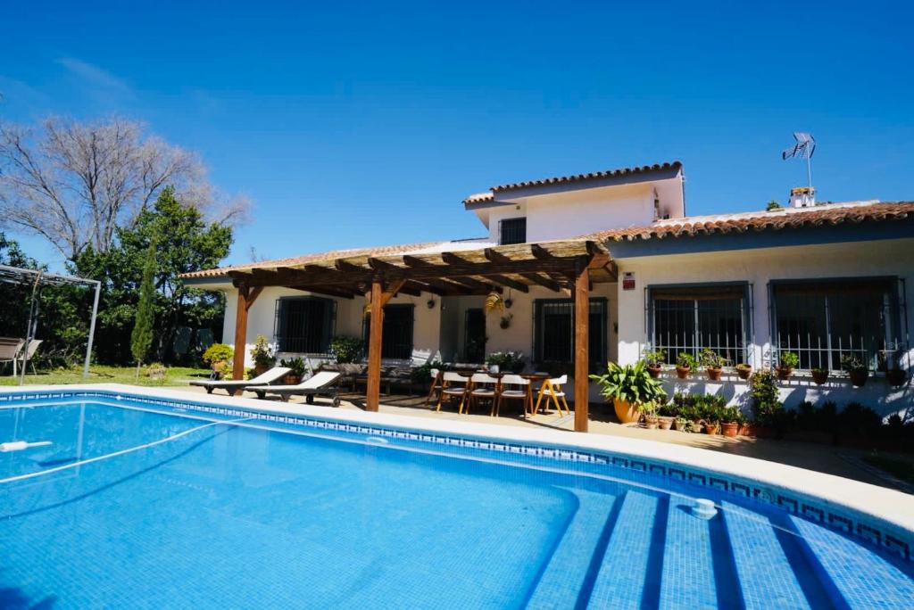 Villa Ferrer Sevilla photo 2