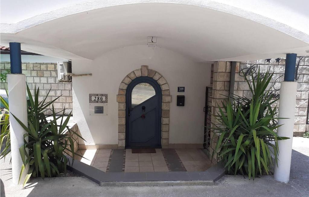 Nice Home In Dobrota With 3 Bedrooms And Wifi photo 3