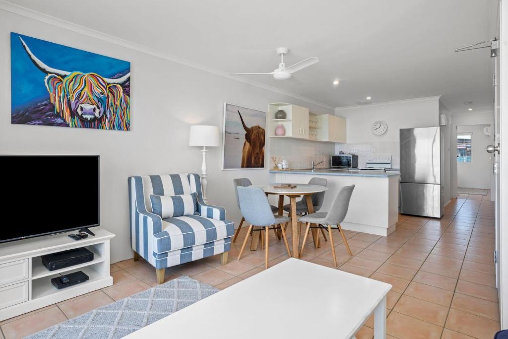 Apartment 9T photo 2