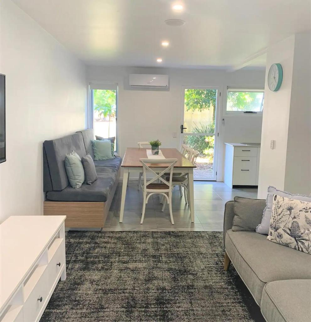 Pandanus Pocket 3BR Beachside Condo by uHoliday photo 2