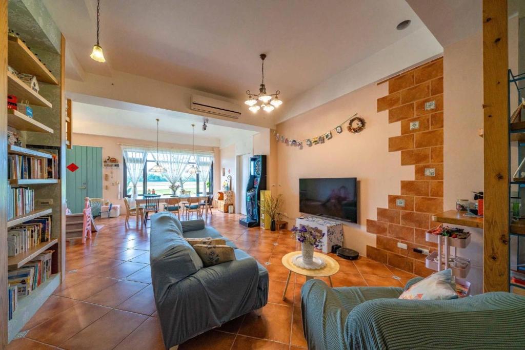 Cathy French House photo 4