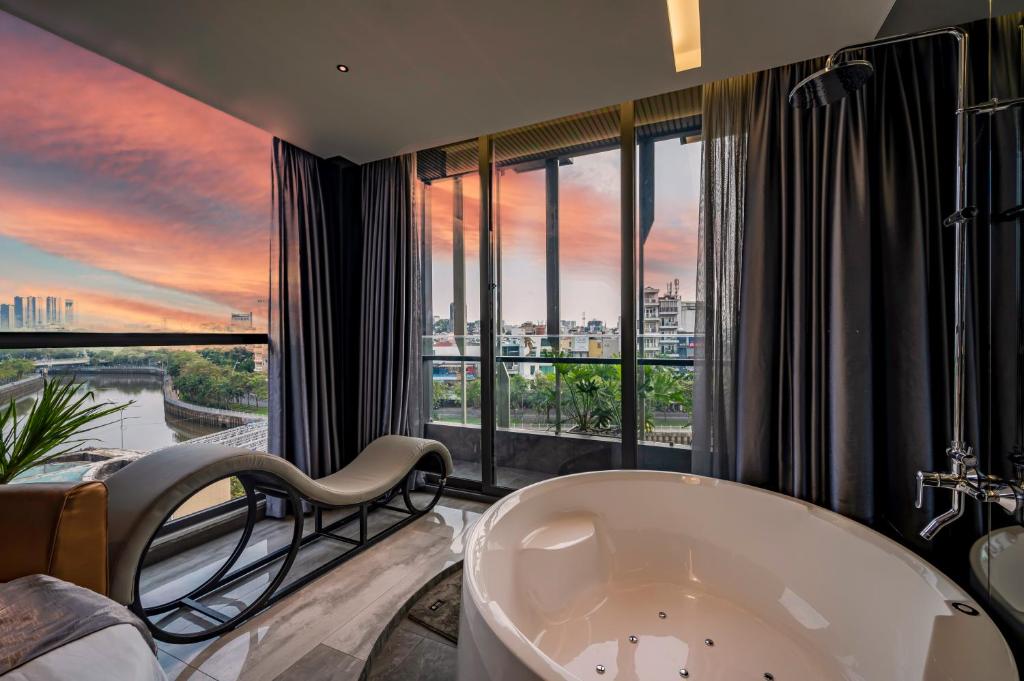 Bonita Signature The View