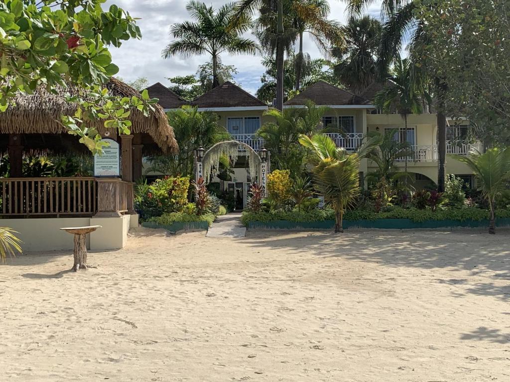 King Suite at Oceanview Resort in Jamaica - Enjoy 7 miles of White Sand Beach! photo 1