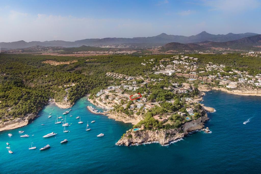 Luxury Villa with panoramic sea views photo 1