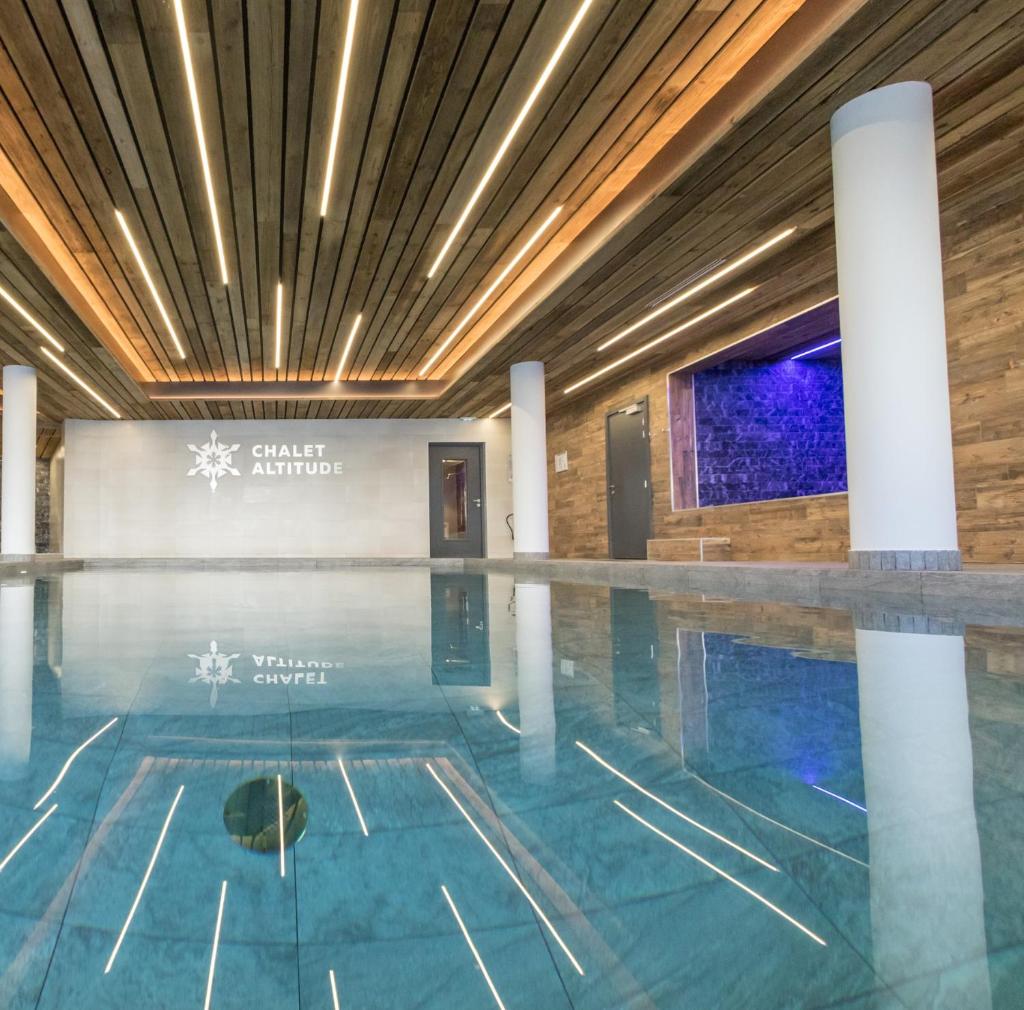 travelski home premium - Résidence Chalets Altitude & Ours 5 stars photo 1