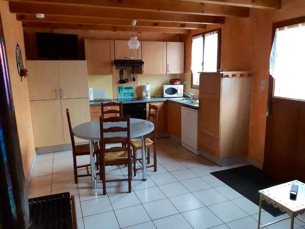 Chalet de 2 chambres avec vue sur la ville et jardin amenage a Fresse sur Moselle photo 2