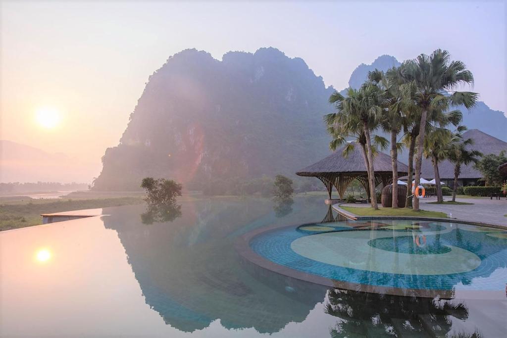 Serena Kim Boi Resort - Hoa Binh