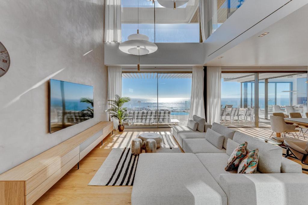 Serenity Heights - Luxury Concierge Service by Olax Rentals - Tap to explore photos